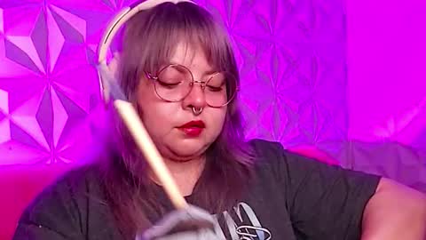 Gina George online show from 10.28.25