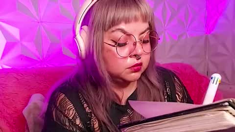 Gina George online show from 11.13.25