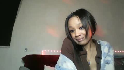 Snapshot of saucy_shanice chatting on 12.29.24 Shaniiice online show from 12.29.24