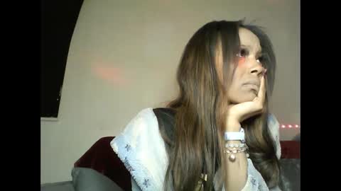 Snapshot of saucy_shanice chatting on 01.03.25 Shaniiice online show from 01.03.25