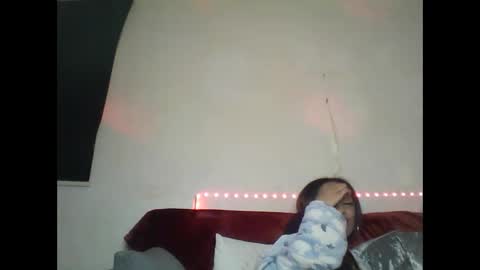 Snapshot of saucy_shanice chatting on 01.04.25 Shaniiice online show from 01.04.25