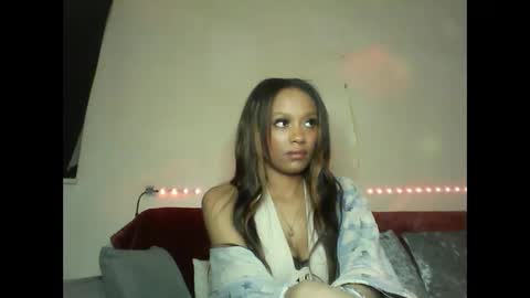 Snapshot of saucy_shanice chatting on 01.11.25 Shaniiice online show from 01.11.25