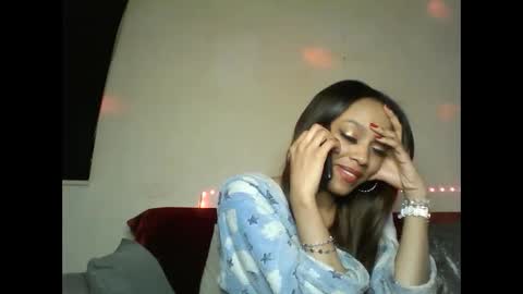 Snapshot of saucy_shanice chatting on 02.24.25 Shaniiice online show from 02.24.25