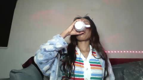 Snapshot of saucy_shanice chatting on 03.08.25 Shaniiice online show from 03.08.25