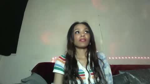Snapshot of saucy_shanice chatting on 03.09.25 Shaniiice online show from 03.09.25