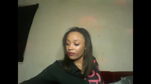 Snapshot of saucy_shanice chatting on 09.16.25 Shaniiice online show from 09.16.25