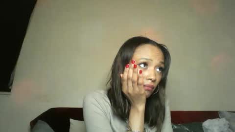 Snapshot of saucy_shanice chatting on 09.28.25 Shaniiice online show from 09.28.25