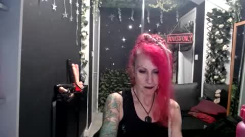 SaucySky online show from 03.17.26