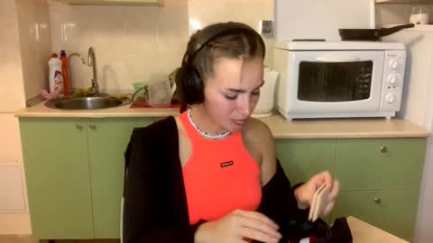 Martha online show from 10.09.25