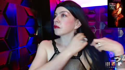 Snapshot of sauvage_lilith chatting on 05.11.26 lilith online show from 05.11.26