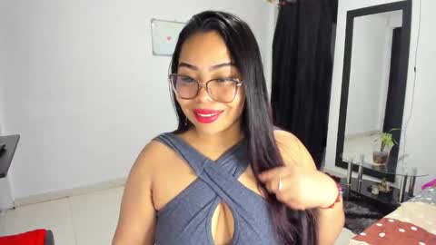 Snapshot of sava_lee chatting on 01.23.25 Sava lee online show from 01.23.25