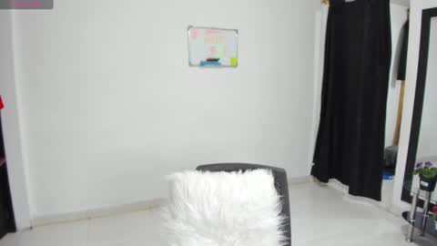 Snapshot of sava_lee chatting on 02.12.25 Sava lee online show from 02.12.25