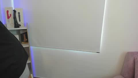 savagesweethearts online show from 01.13.25