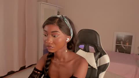 Snapshot of savannahwildee chatting on 12.10.24 Savannahwildee online show from 12.10.24