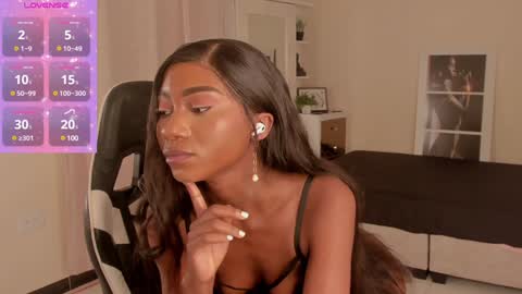 Snapshot of savannahwildee chatting on 12.14.24 Savannahwildee online show from 12.14.24