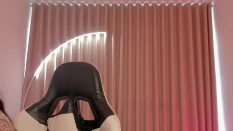 Snapshot of savannahwildee chatting on 10.08.25 Savannahwildee online show from 10.08.25