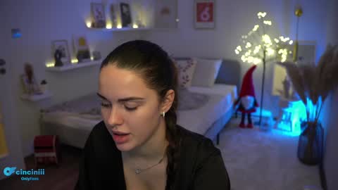 Naomi online show from 12.21.24