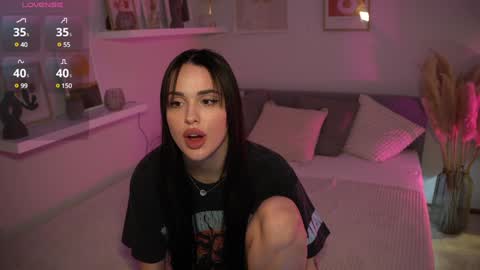 Naomi online show from 02.04.25