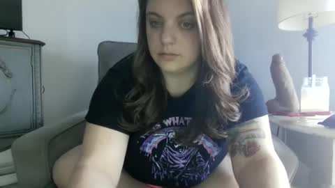 Snapshot of savvvyfeet chatting on 04.17.26 Savvy RN online show from 04.17.26