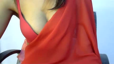 Snapshot of saxee_love chatting on 12.18.24 saxee online show from 12.18.24