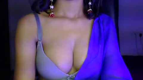Snapshot of saxee_love chatting on 06.24.26 saxee online show from 06.24.26