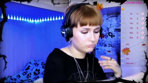 pronoun she. name Mary. age 21. online show from 12.16.24