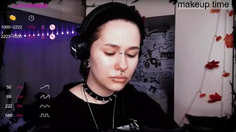 pronoun she. name Mary. age 21. online show from 02.15.25