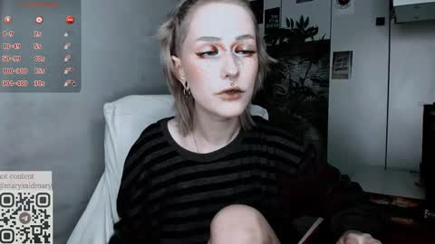 pronoun she. name Mary. age 21. online show from 09.08.25