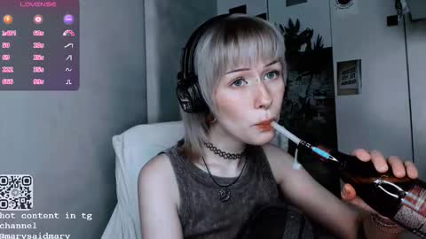 pronoun she. name Mary. age 21. online show from 09.28.25