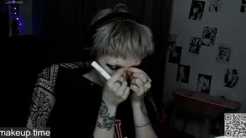 Snapshot of say_mary chatting on 05.08.26 pronoun she. name Mary. age 21. online show from 05.08.26