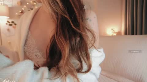 Alyson or just Aly   online show from 04.15.26