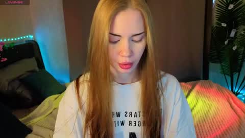 Kira  GMT 7 Mon Thu-Sun  0800am-0200pm  online show from 04.10.26