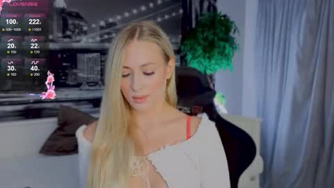 Hello guys our name is Emily Nicole Alice. We are very funny and love to spend time well online show from 10.09.25