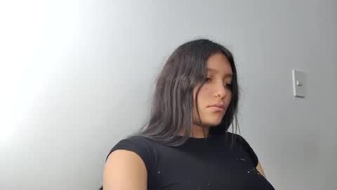 Snapshot of sayuce_black chatting on 01.08.25 sayuce black online show from 01.08.25