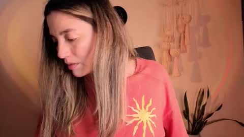 Venus online show from 11.19.25