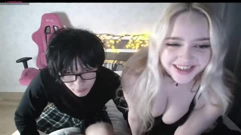 Snapshot of scallymilana chatting on 05.05.26 scallymilana online show from 05.05.26