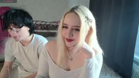 Snapshot of scallymilana chatting on 05.17.26 scallymilana online show from 05.17.26