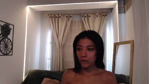 Snapshot of scarleet_miaa chatting on 04.21.26 Scaelet Mia online show from 04.21.26