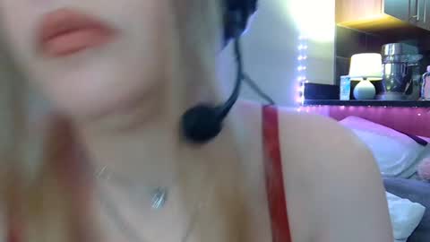 Snapshot of scarlet_carnal chatting on 02.15.25 Scarlet Carnal - online show from 02.15.25