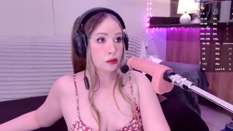 Snapshot of scarlet_carnal chatting on 09.20.25 Scarlet Carnal - online show from 09.20.25