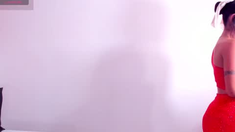 Scarlet online show from 12.05.24