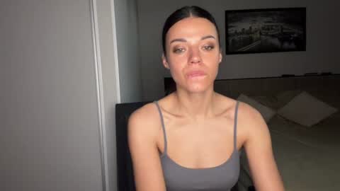 Snapshot of scarlet_daisy_ chatting on 06.16.26 Sophie online show from 06.16.26