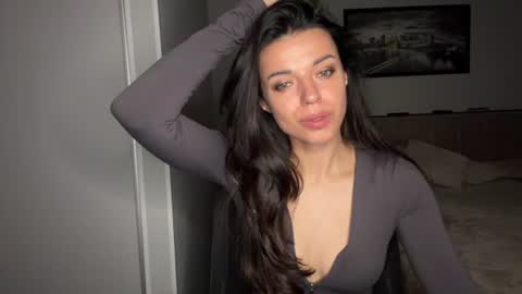 Snapshot of scarlet_daisy_ chatting on 06.18.26 Sophie online show from 06.18.26