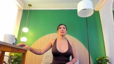 Scarlet Edwars online show from 01.06.26