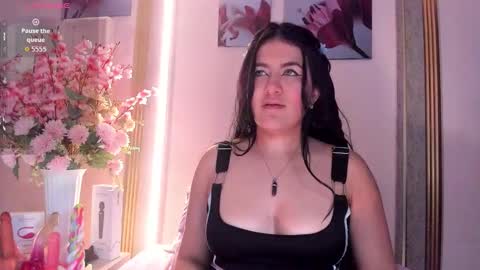 Andrea online show from 12.16.25