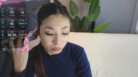 Snapshot of scarlet_ice chatting on 11.26.25 scarlet_ice online show from 11.26.25