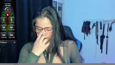 Snapshot of scarlet_kennedy98 chatting on 01.10.25 scarlet taylor kennedy online show from 01.10.25