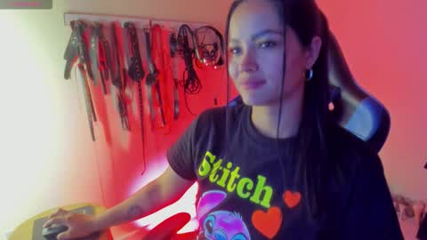 scarlet taylor kennedy online show from 03.05.26