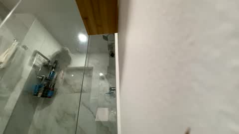 Snapshot of scarlet_whisper chatting on 11.04.25 scarlet whisper online show from 11.04.25