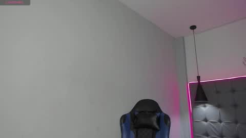 Snapshot of scarletcherry18 chatting on 02.20.26 scarlet online show from 02.20.26